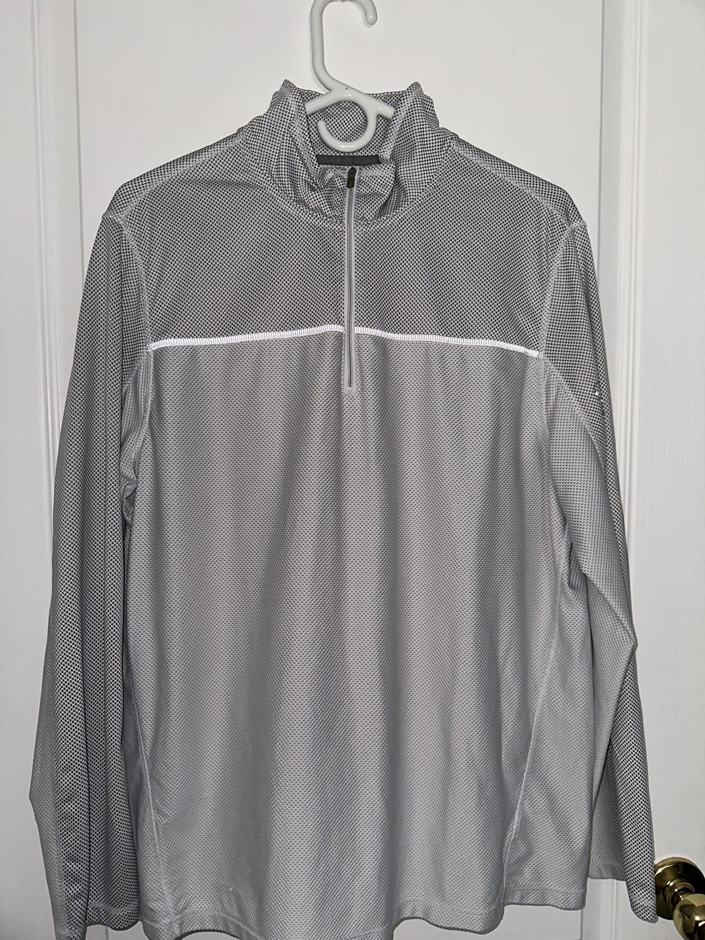 Men’s Calvin Klein Activewear Quarter Zip Size M