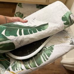 Tropical Leaves Bathroom Mat Set