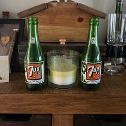 Antique 1951 7up bottle