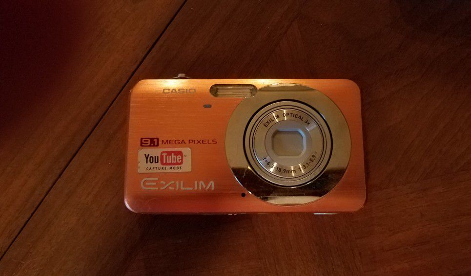 Vintage Casio Digital Camera EZ-Z85 - Buda