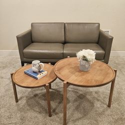 2 Round Coffee Tables