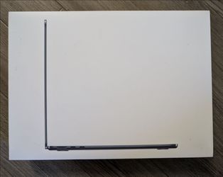 MacBook Air 13 inch Shipping Box