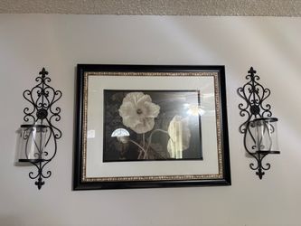 Wall picture frames with 2 sconces
