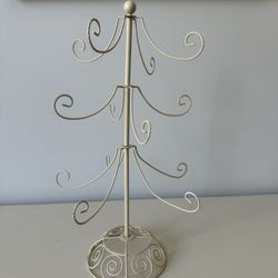 Vintagew White Jewelry Stand – Elegant Display for Necklaces & Accessories