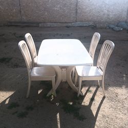 Dining Table With Four Chairs 