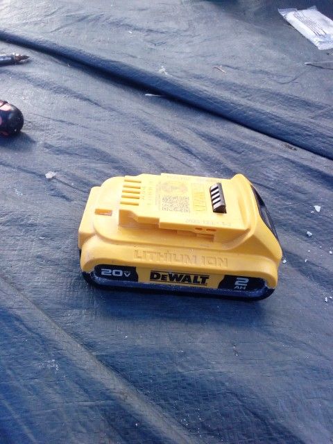 Used Lithium Ion DeWalt 20v 2ah Battery