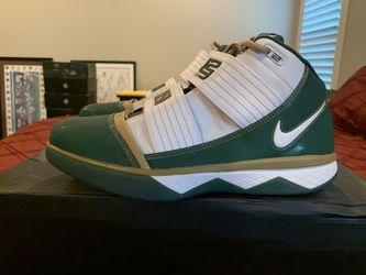 Lebron Soldier 3 SVSM size 12