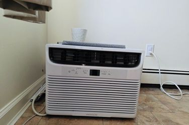 Office window air conditioner 6,000 btu