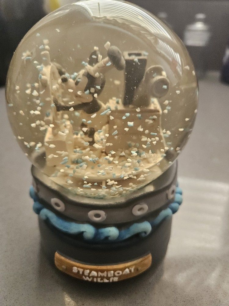 Snow GLOBE