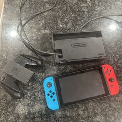 Nintendo Switch 