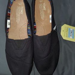 Toms