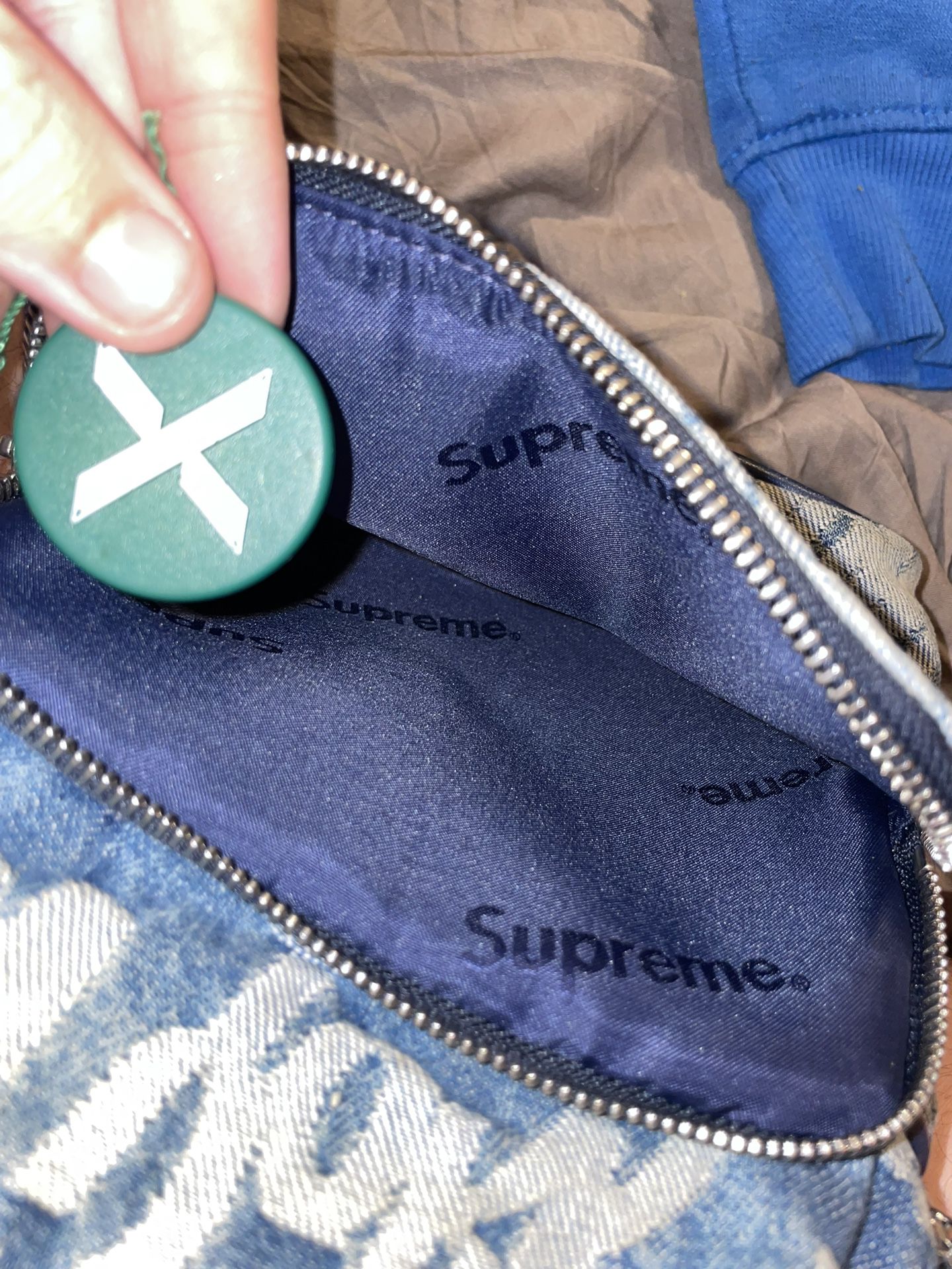 supreme fat tip jacquard denim sling bag black｜TikTok Search