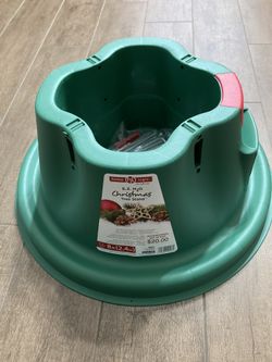Christmas Tree Stand - Holds up 8ft Trees