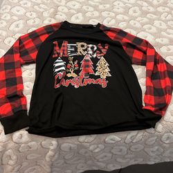 Women’s Size Small Christmas Shirt 5 Bucks
