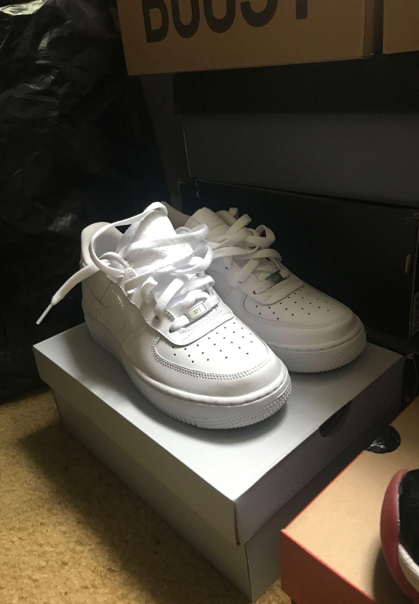 Nike Airforce 1 low size 7