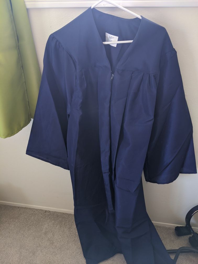 Graduation Gown 5'7"-5'10"