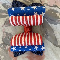 Flag Medium Clip Bow