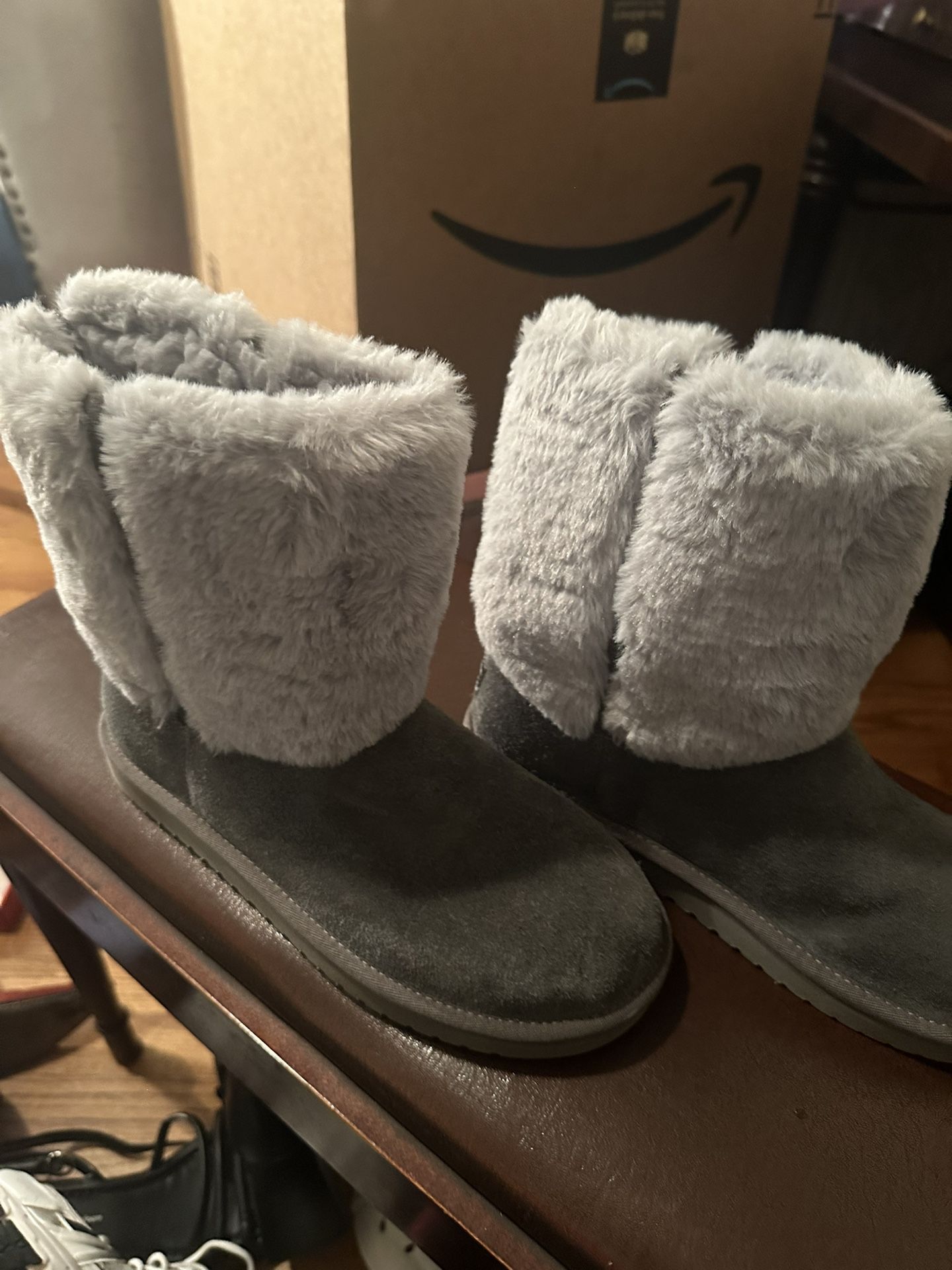 Winter Boots Size 8 Kookaburra 