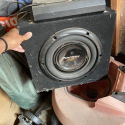 Pioneer 10” Sub In Box with No Name Amp 