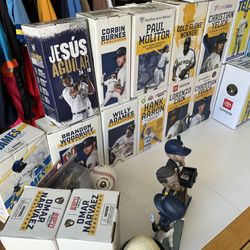 Lot Of 33 Milwaukee Brewers Bobbleheads 