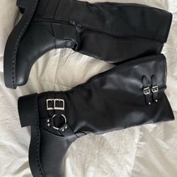 Moto boots