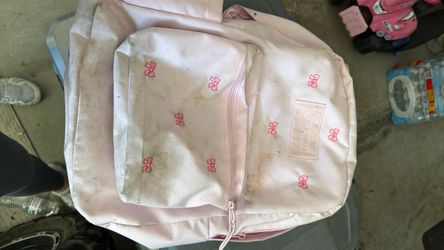 Very used jansport back pack