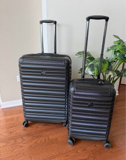 Delsey set of 2