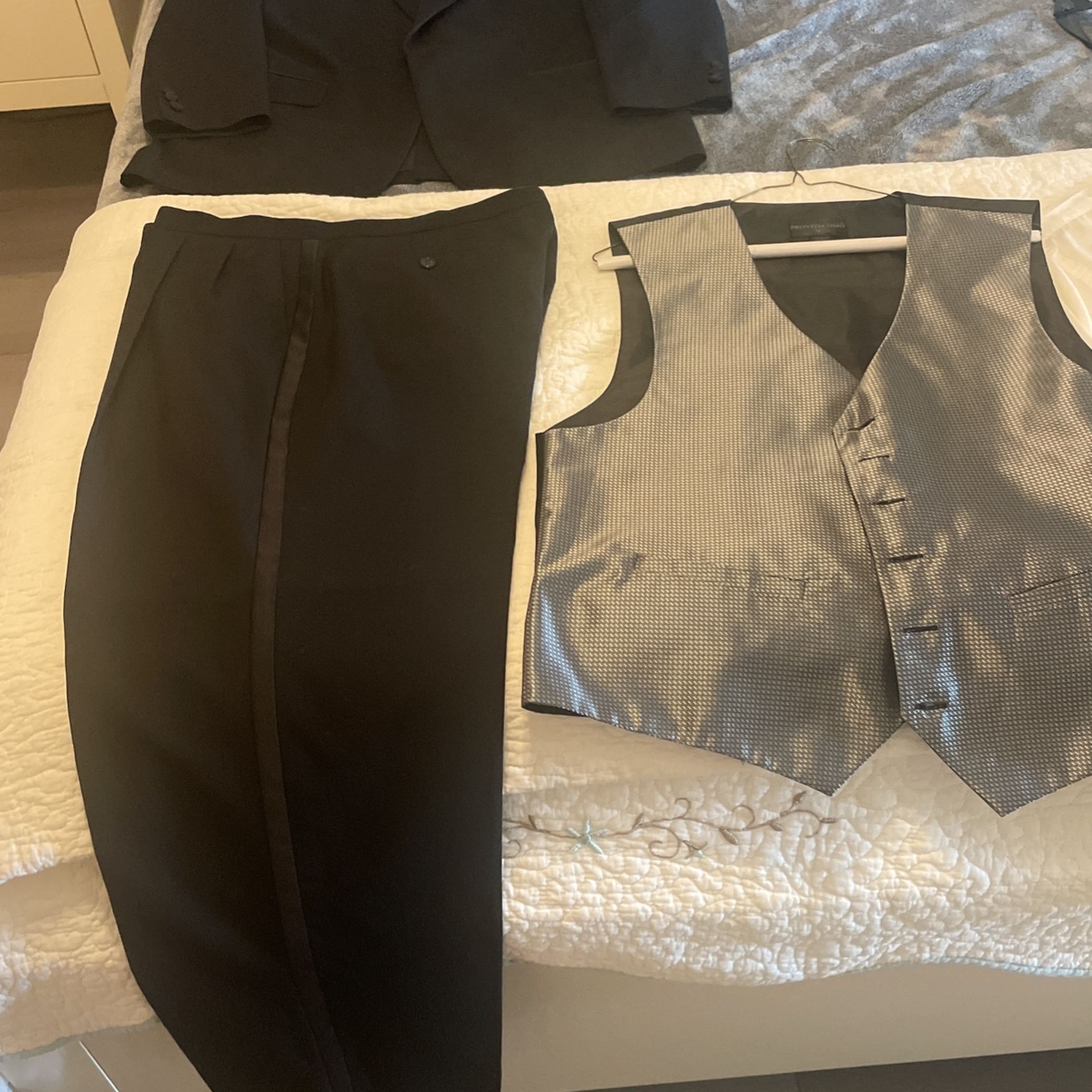 Tux - Black
