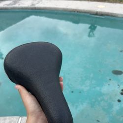 Black/Grey SE racing Seat 