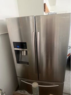 Samsung refrigerator FOR SALE best OFFER
