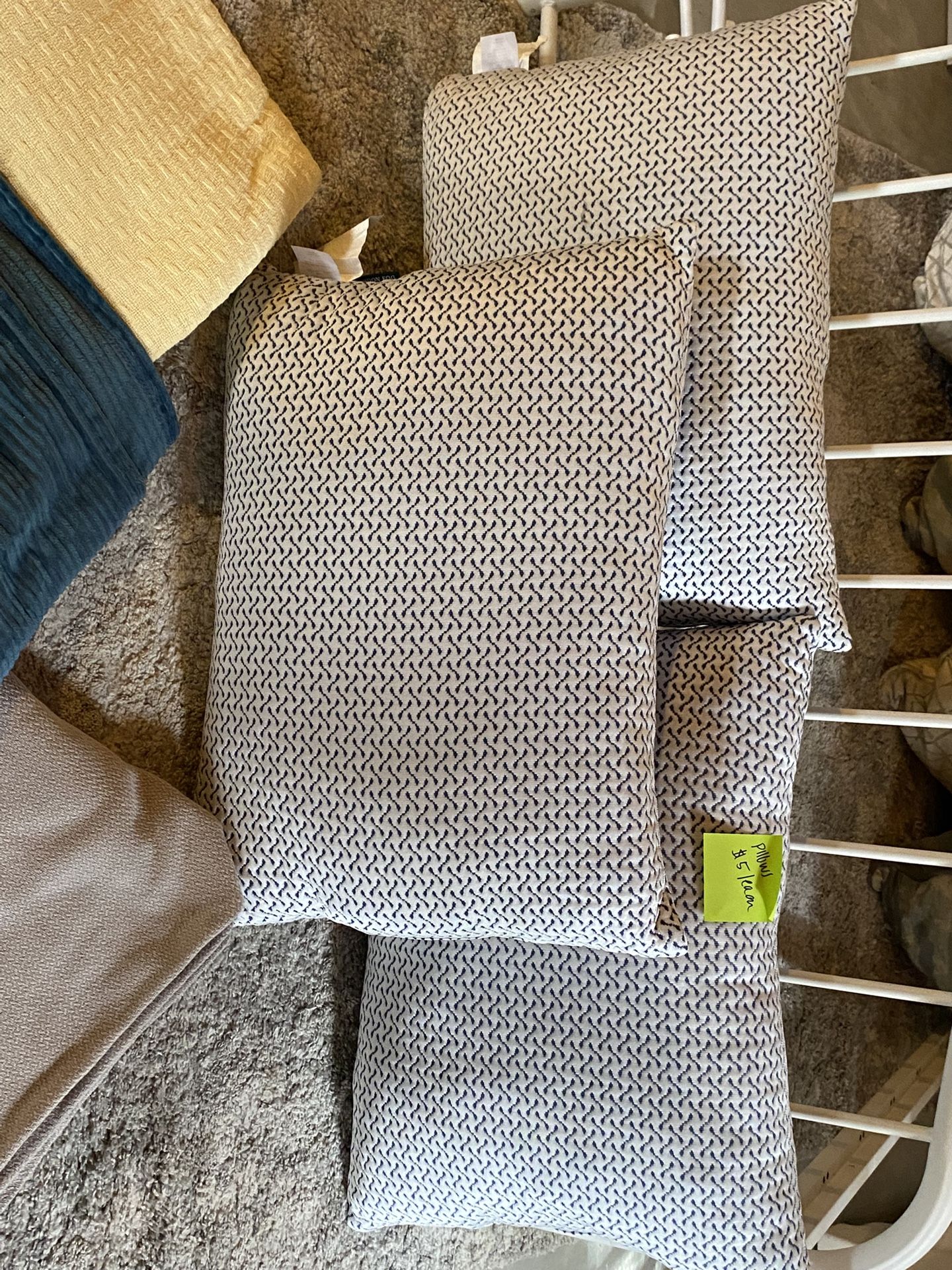 Queen Sized Bed Pillows