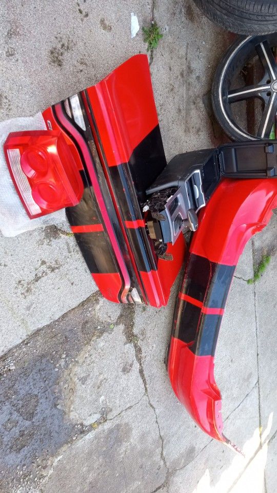 2019  Charger Rear Bumper , Center Console And Trunk 