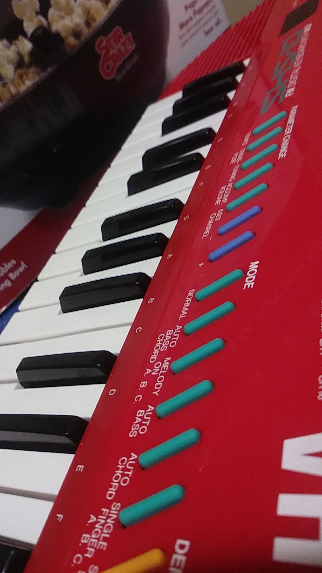 Yamaha. piano keyboard. Model:SHS-10.