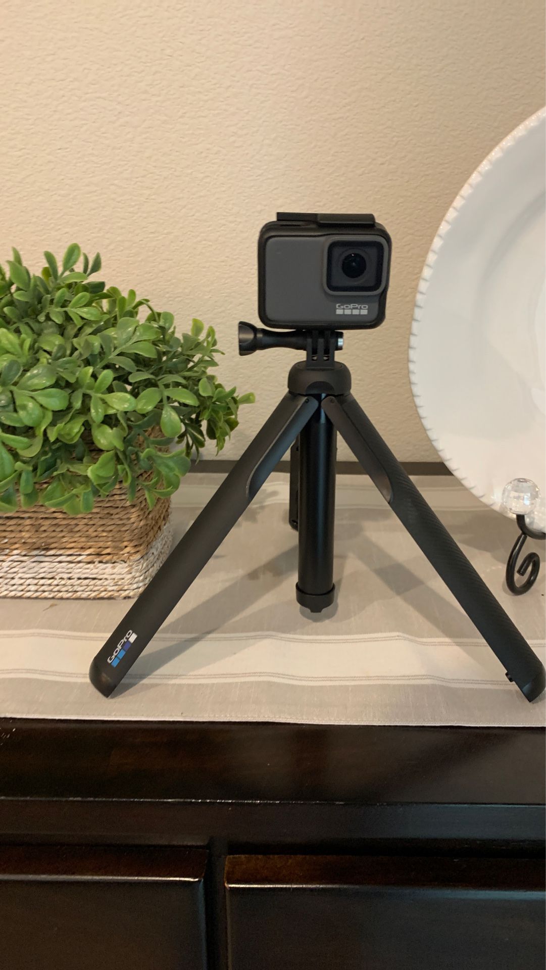GoPro hero 7 silver with tripod and 256 GB micro SD card