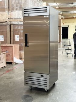 Reach In One Door Refrigerator SS interior