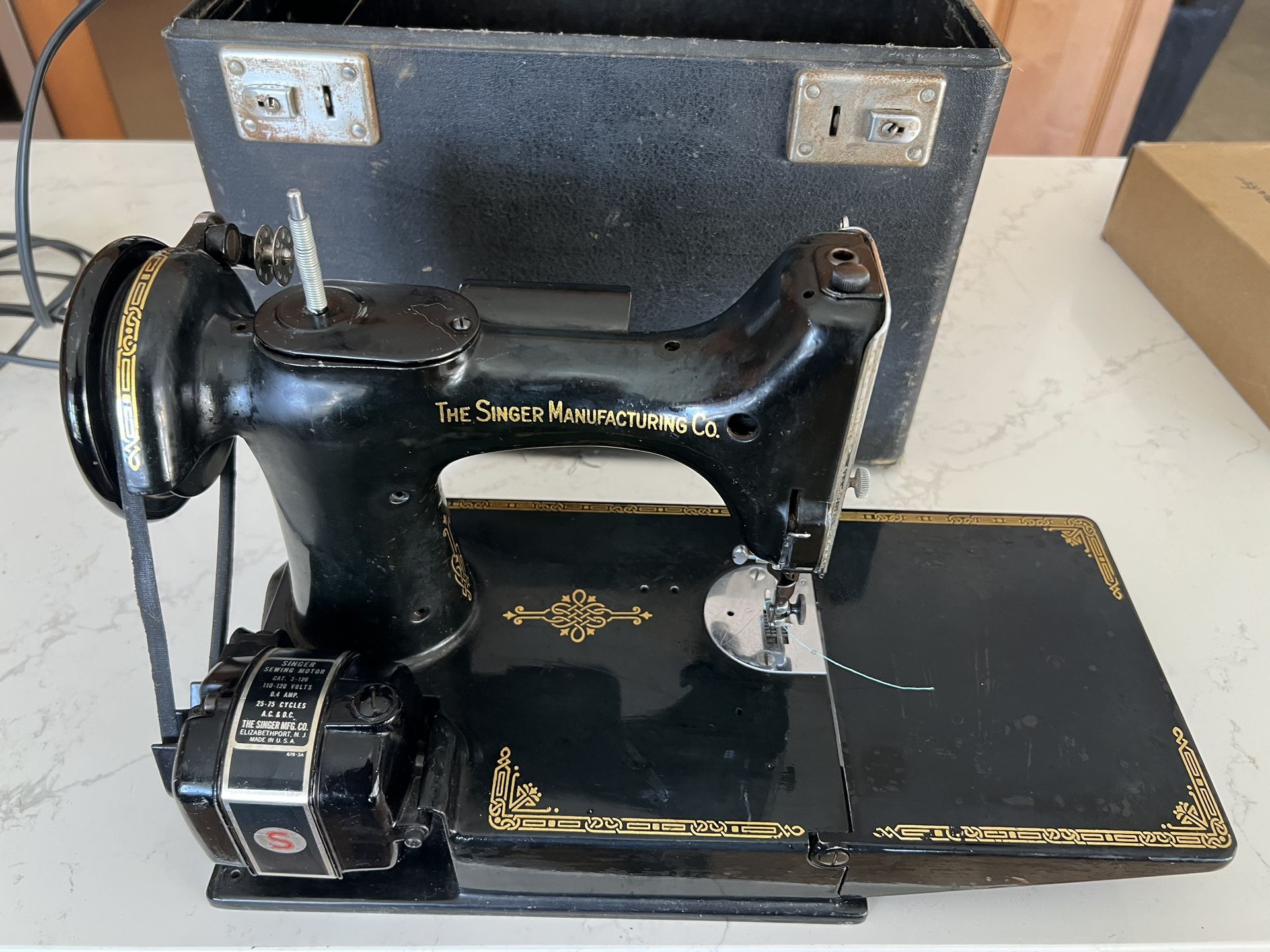 Singer Sewing Machine W/ Singer Attachments