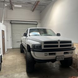 2001 Dodge Ram 2500 V10