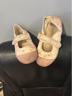 All different brands very special 22 pairs