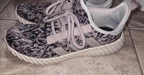 SEND BEST OFFER! MEN SIZE 10.5