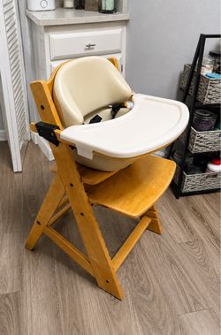 Wooden Baby High Chair with Tray - Keekaroo