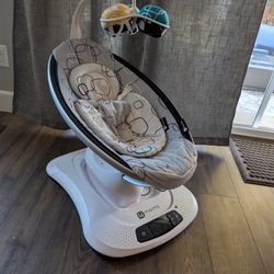 4moms Mommaroo Baby Swing