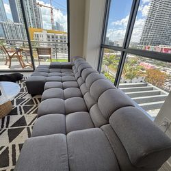 Mario Capasa Amora Sectional