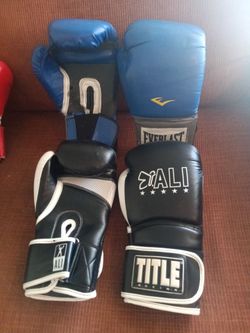 Boxing gloves