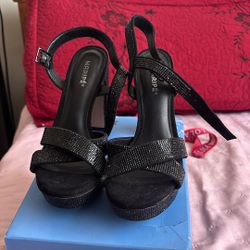 Black Heels With rhinestones