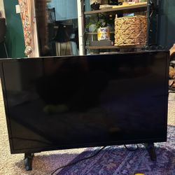 Insignia 32-inch HD Smart Fire TV