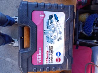 Hyper Tough 107-Piece Socket Set with Ratchet Handle