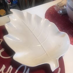 White Leaf Decor