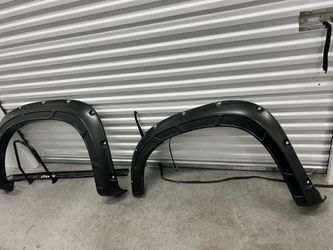 Aftermarket Fender Flares For GMC Or Silverado Trucks 
