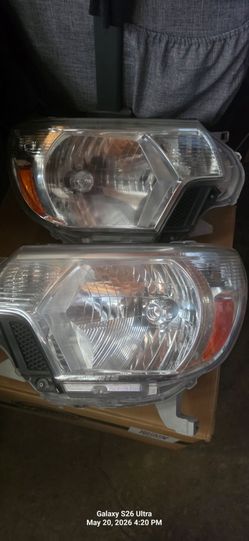Toyota Tacoma Headlights 2012-2015