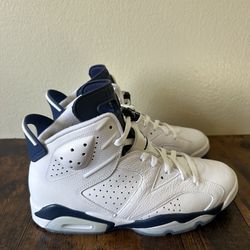 Jordan 6 Midnight Navy (Size 9.5)
